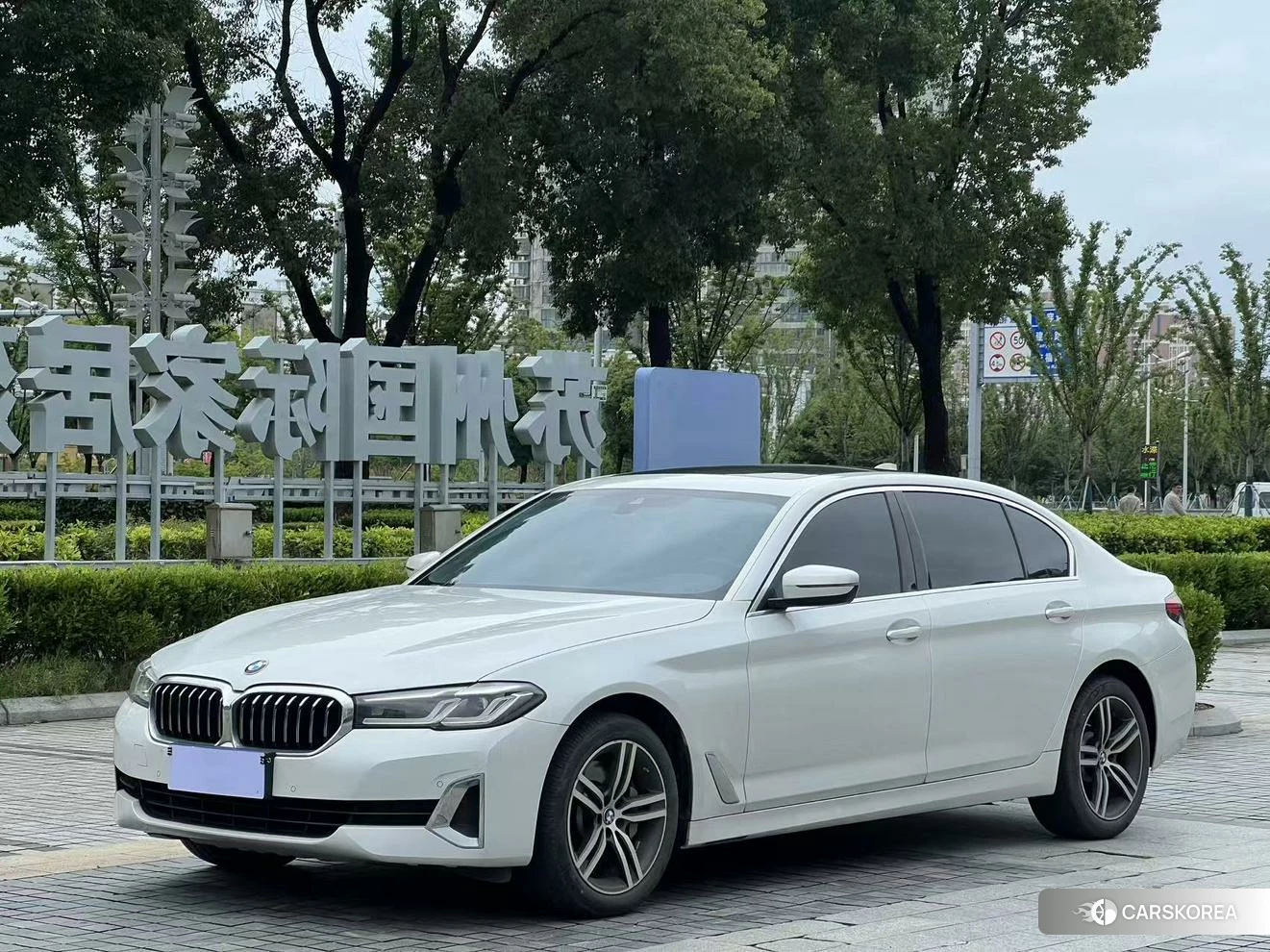 BMW 5 series id 4498744 из Китая 10