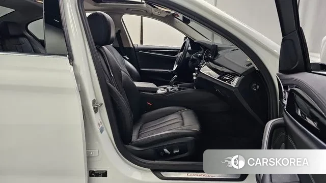 BMW 5 Series (G30) id 3183044 из Кореи 20