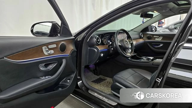 Mercedes-Benz E-Class W213 id 4251432 из Кореи 30
