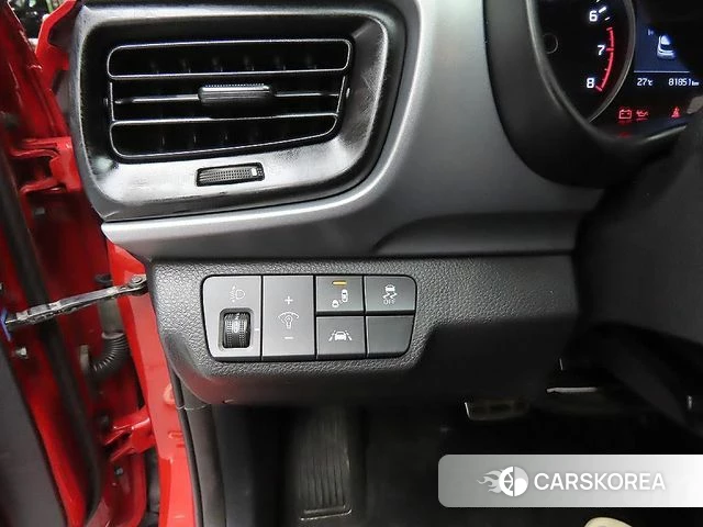 Kia Stonic id 4610351 из Кореи 20