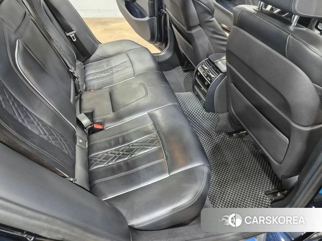 BMW 5 Series (G30) id 3828615 из Кореи 20