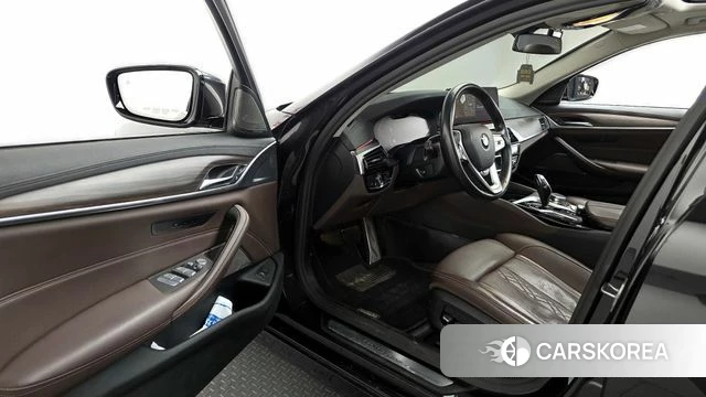 BMW 5 Series (G30) id 3828023 из Кореи 20