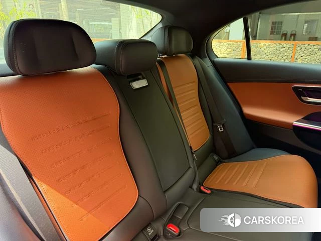 Mercedes-Benz Class C id 4279209 из Китая 20