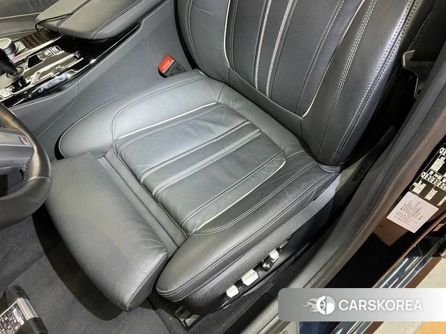 BMW 5 Series (G30) id 4323669 из Кореи 12