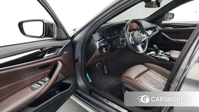 BMW 5 Series (G30) id 3523844 из Кореи 20