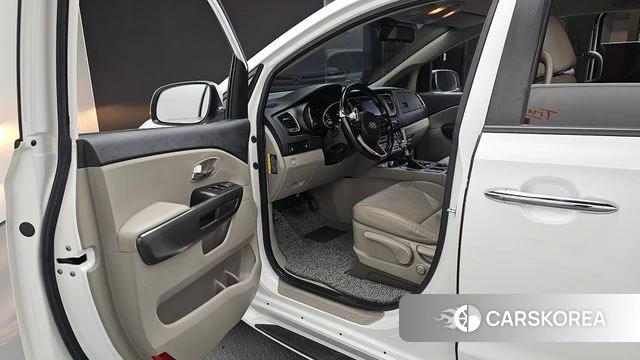 Kia The New Carnival id 4345437 из Кореи 32