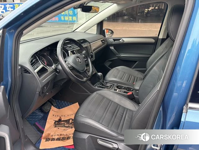 Volkswagen Touran L id 4239974 из Китая 12