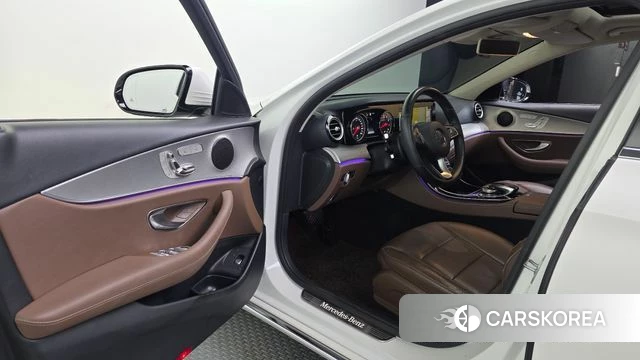 Mercedes-Benz E-Class W213 id 4689542 из Кореи 20