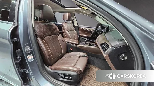 BMW 5 Series (G30) id 3176683 из Кореи 20