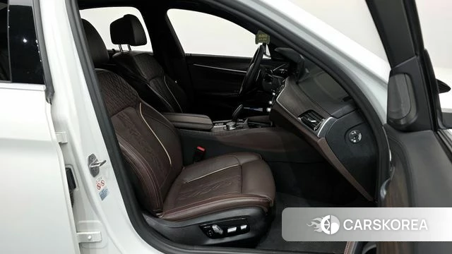 BMW 5 Series (G30) id 3828255 из Кореи 20