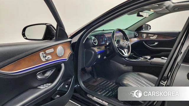Mercedes-Benz E-Class W213 id 3893992 из Кореи 20