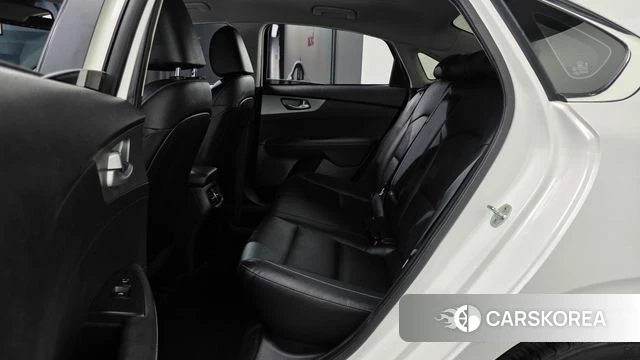 Kia Come New K3 id 4245682 из Кореи 32