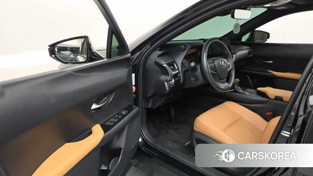 Lexus UX250h id 4432862 из Кореи 32