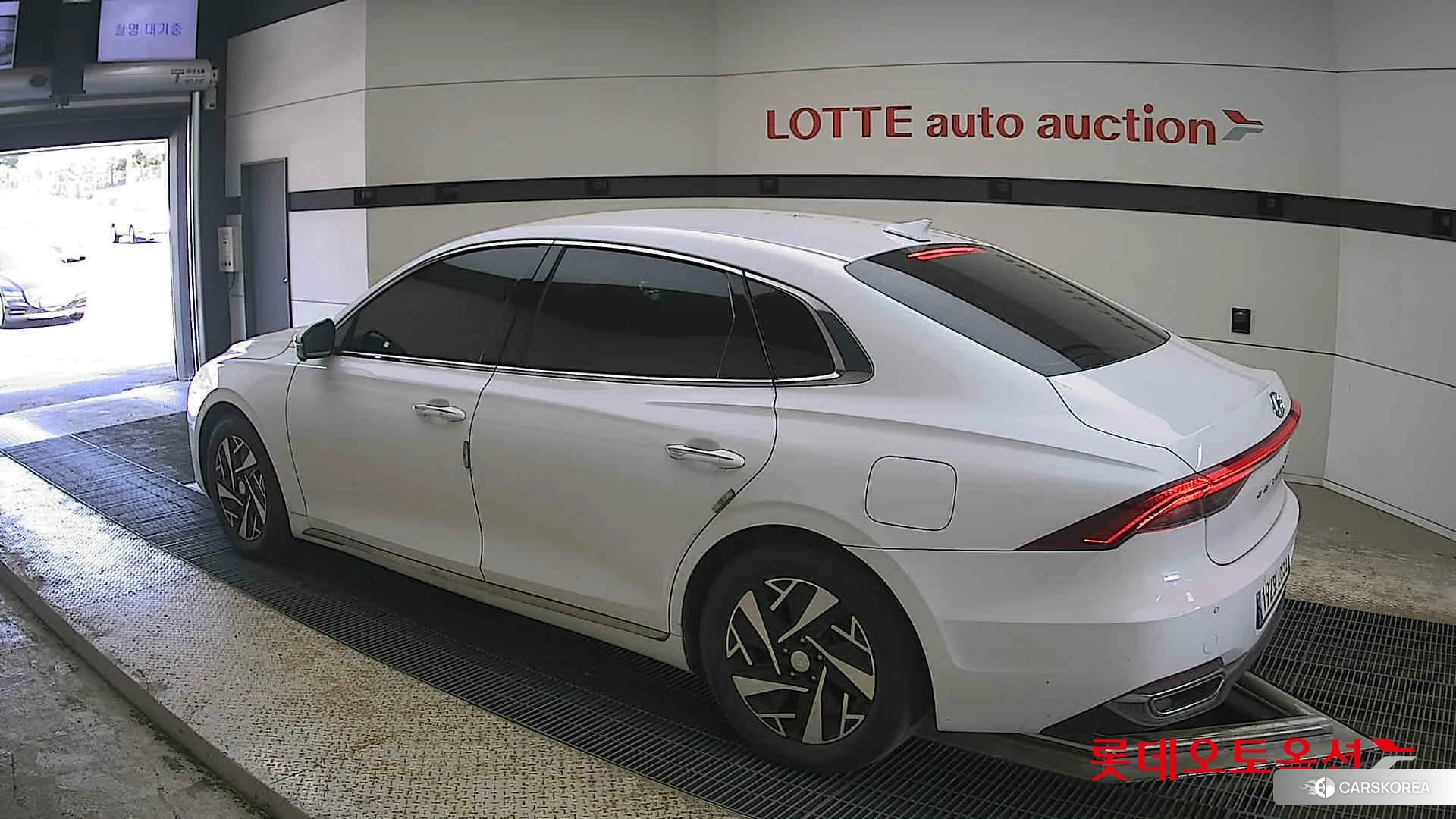 Hyundai Grandeur Hybrid id 4289317 из Кореи 36
