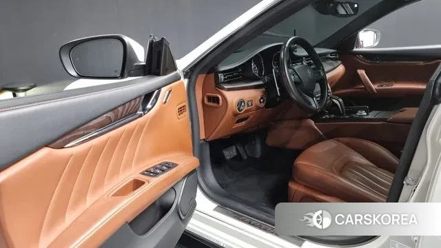 Maserati Quattroporte id 3324410 из Кореи 20