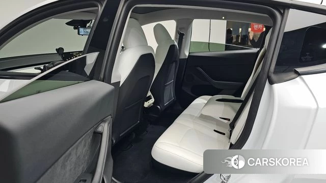 Tesla Model Y id 4691303 из Кореи 34