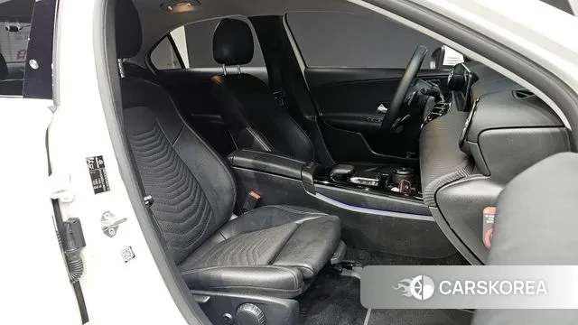 Mercedes-Benz A-Class W177 id 3753890 из Кореи 20