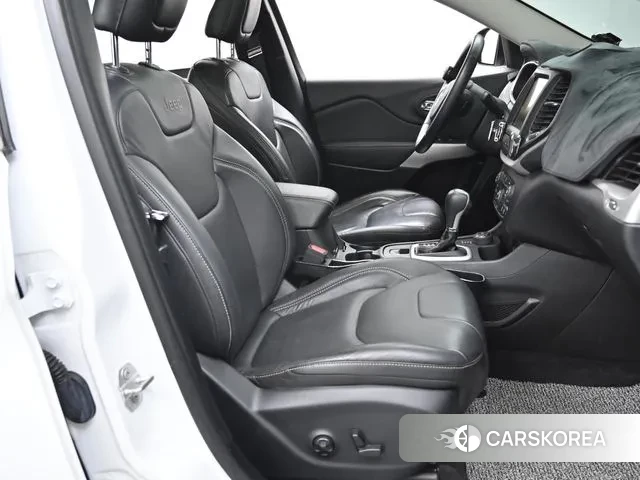 Jeep Cherokee (KL) id 3336704 из Кореи 20