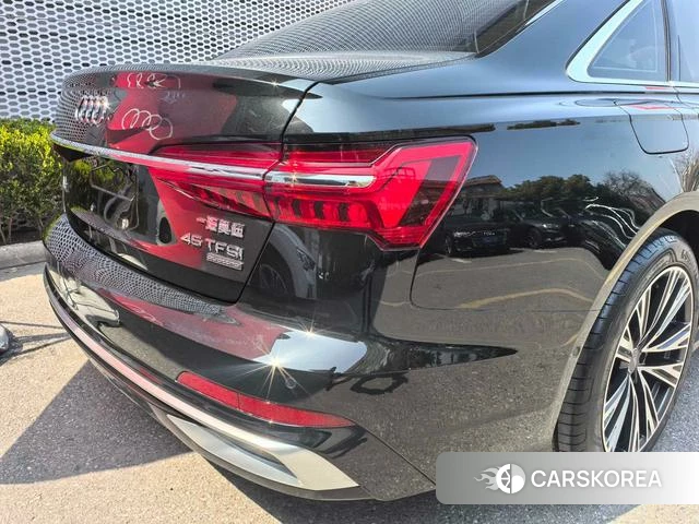 Audi A6L id 3856102 из Китая 20