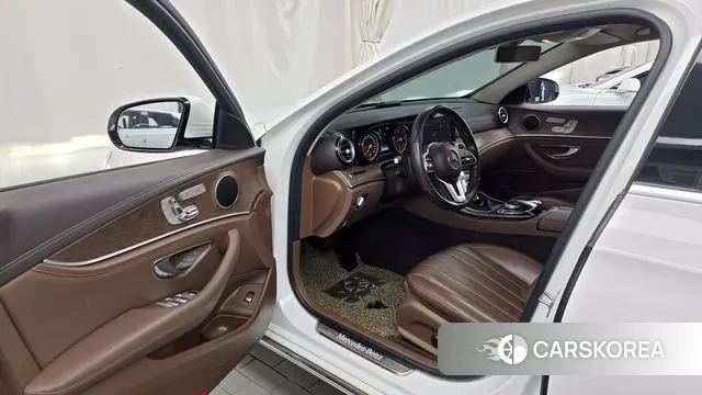 Mercedes-Benz E-Class W213 id 3209607 из Кореи 20