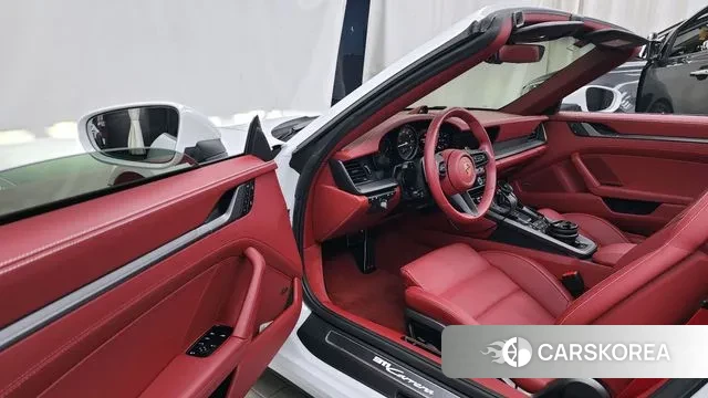 Porsche 911(992) id 3689576 из Кореи 20