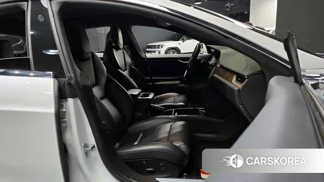 Tesla Model S id 3708915 из Кореи 20