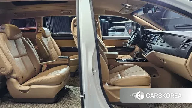 Kia The New Carnival id 2449643 из Кореи 20