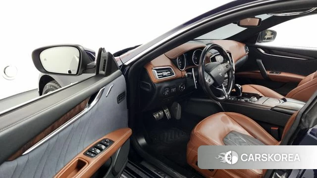 Maserati Ghibli id 3905744 из Кореи 20