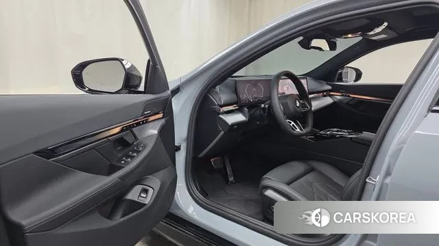 BMW 5 Series (G60) id 3388237 из Кореи 20