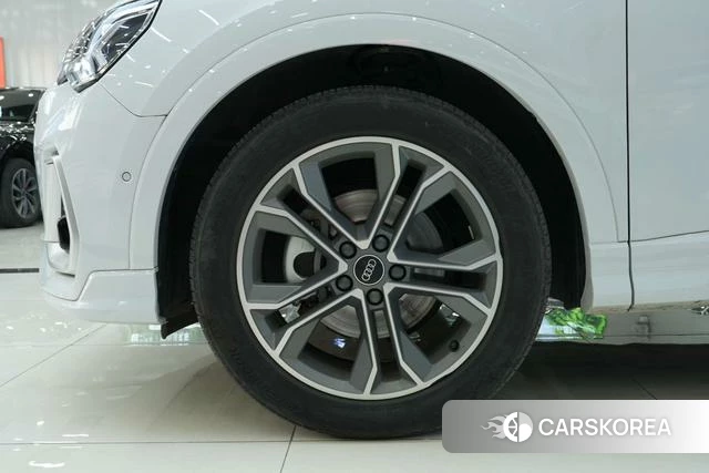 Audi Q3 id 3890109 из Китая 21