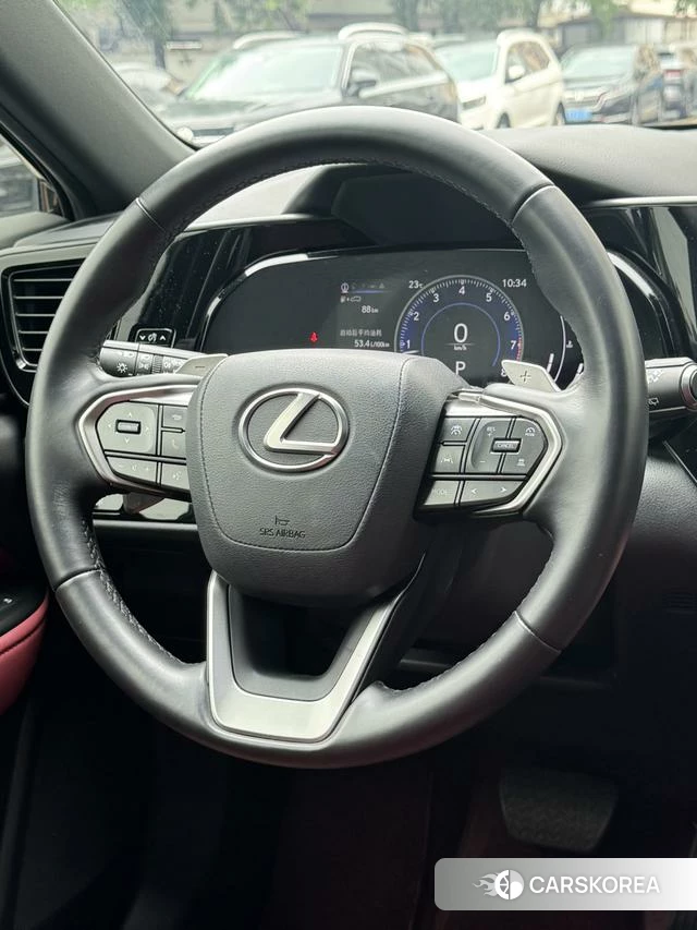 Lexus NX id 4277250 из Китая 17