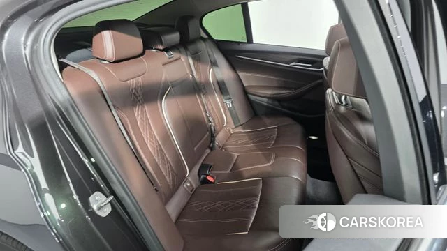 BMW 5 Series (G30) id 4397031 из Кореи 34