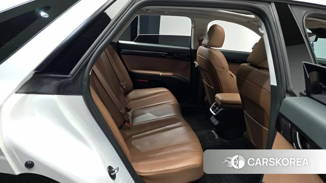 Hyundai Grandeur Hybrid (GN7) id 4395365 из Кореи 31