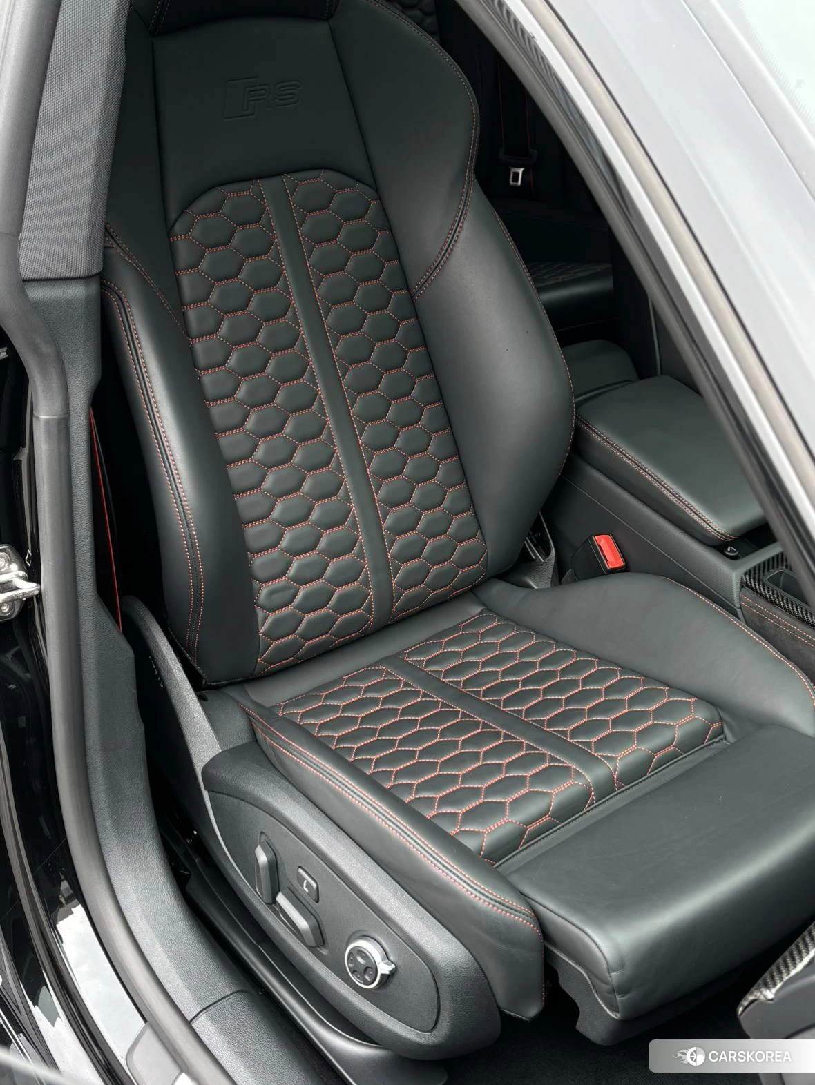 Audi RS 5 id 4440684 из Китая 19
