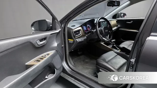 Kia Stonic id 3499841 из Кореи 20