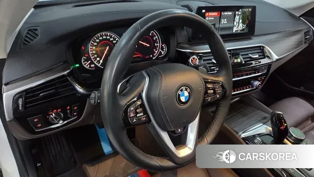 BMW 5 Series (G30) id 3543749 из Кореи 20