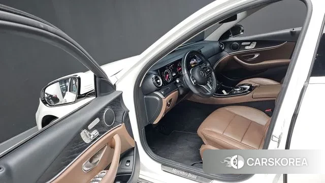 Mercedes-Benz E-Class W213 id 3324811 из Кореи 20