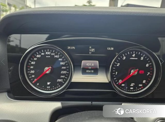 Mercedes-Benz E-Class W213 id 4652368 из Кореи 10