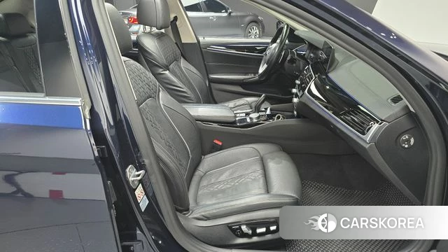 BMW 5 Series (G30) id 3853201 из Кореи 20