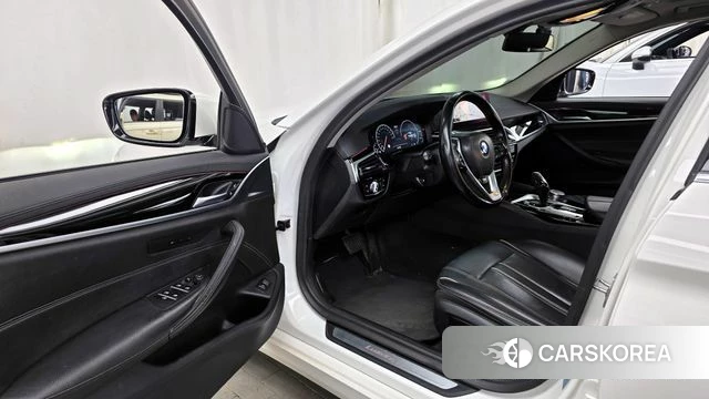 BMW 5 Series (G30) id 3886014 из Кореи 20