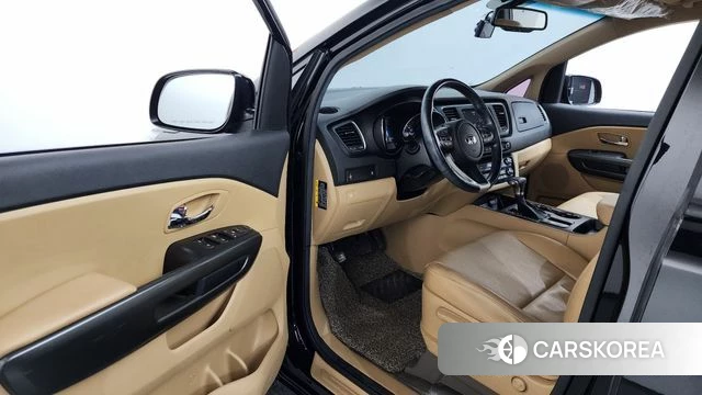 Kia The New Carnival id 3942746 из Кореи 20