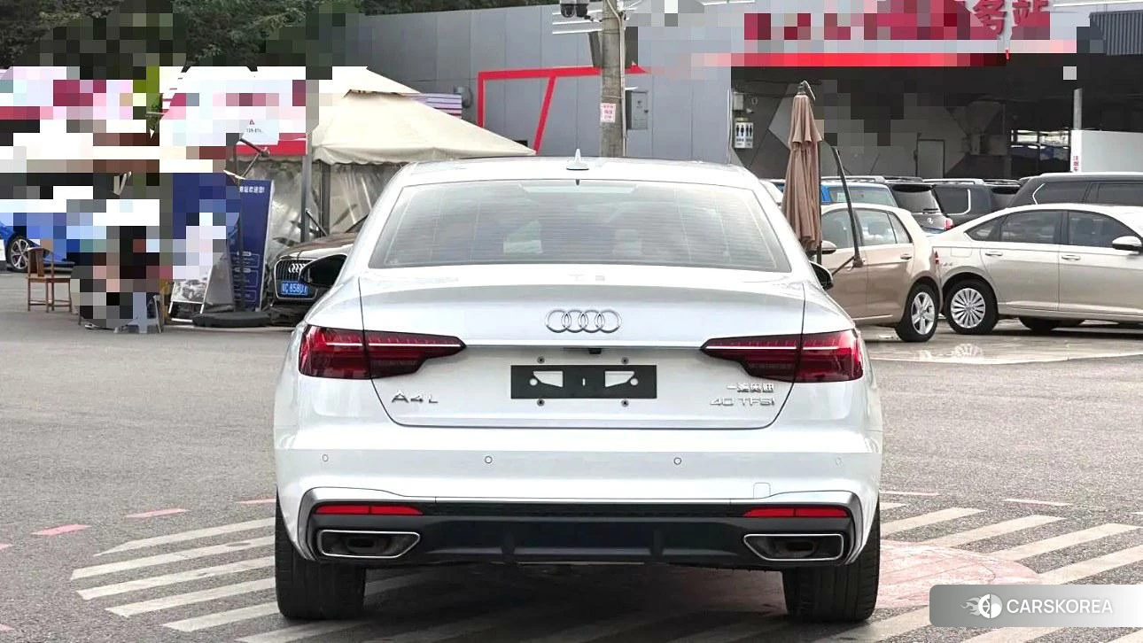 Audi A4L id 4420351 из Китая 10