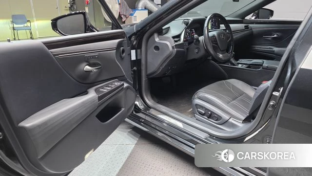 Lexus ES300h 7th generation id 4737347 из Кореи 32