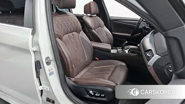 BMW 5 Series (G30) id 3685092 из Кореи 20