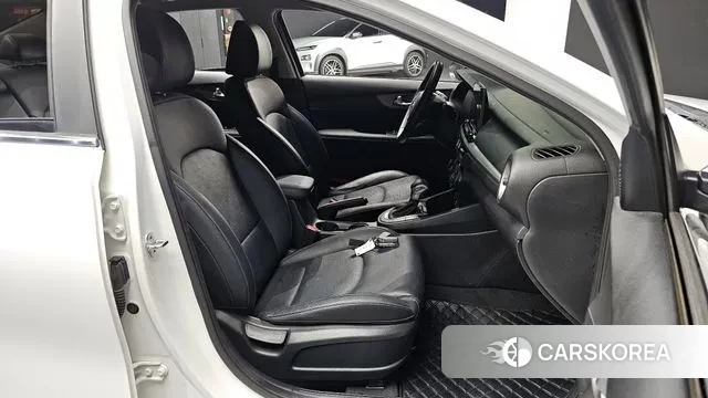 Kia Come New K3 id 2986614 из Кореи 20