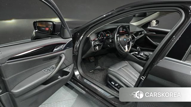 BMW 5 Series (G30) id 3808192 из Кореи 20