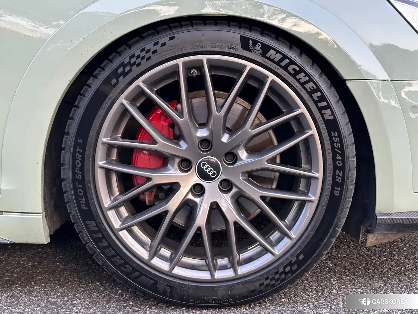 Audi A4L id 4628453 из Китая 26