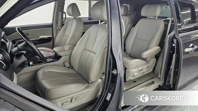 Kia The New Carnival id 4882404 из Кореи 20