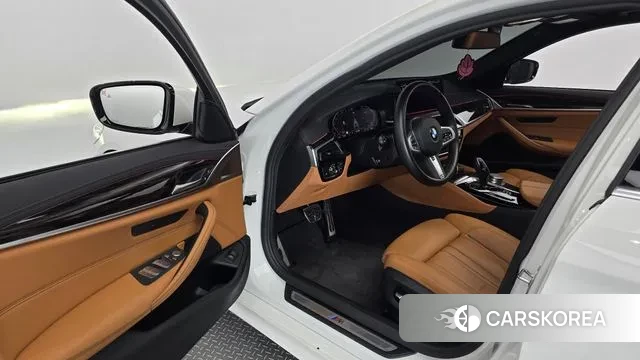 BMW 5 Series (G30) id 2890308 из Кореи 20