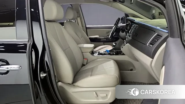 Kia The New Carnival id 3479958 из Кореи 20